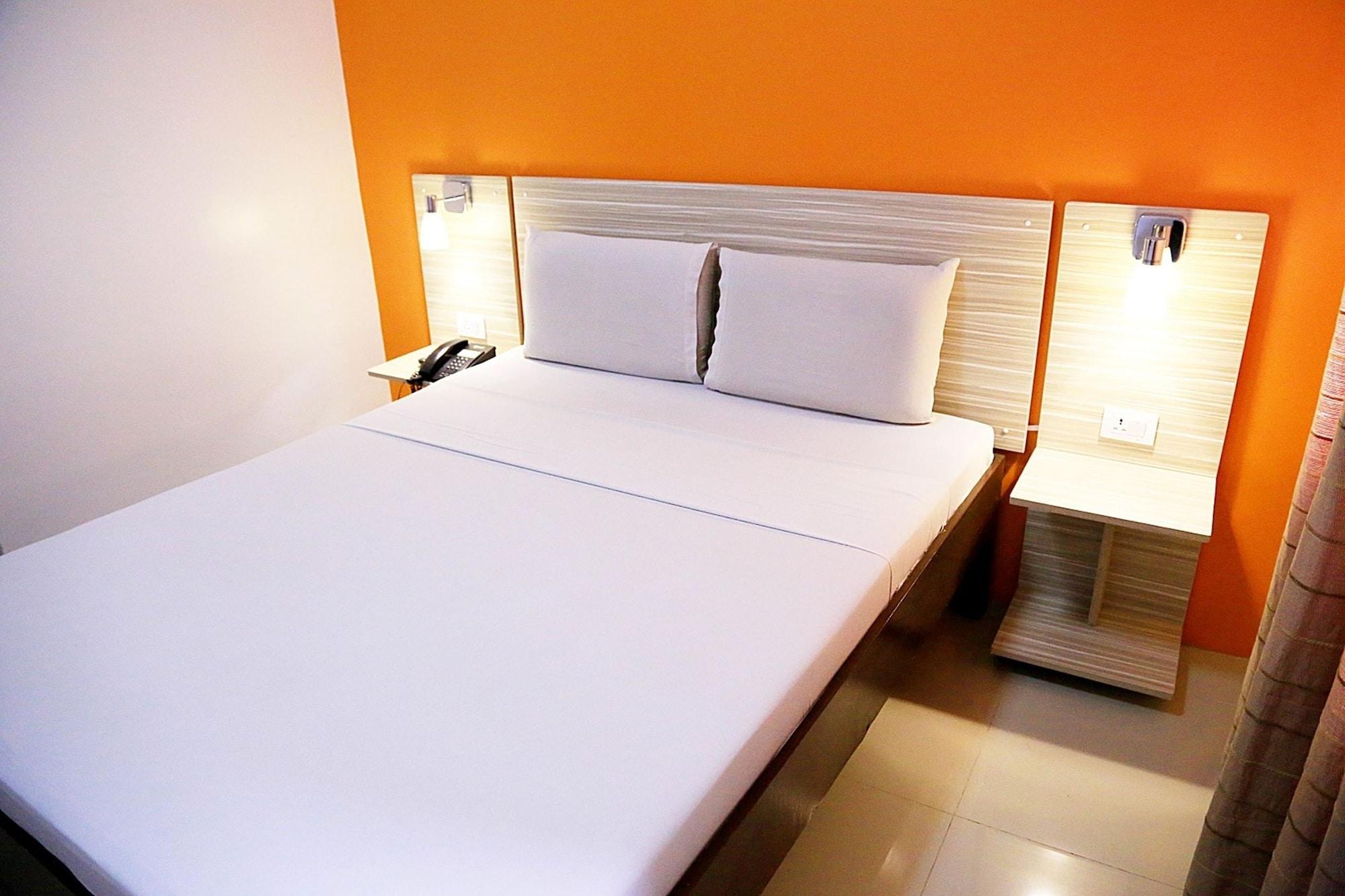 Travelbee Fuente Inn Cebu Exterior photo