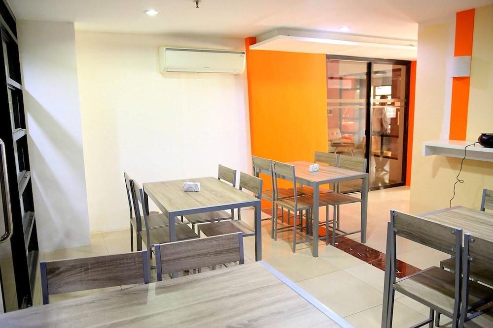 Travelbee Fuente Inn Cebu Exterior photo
